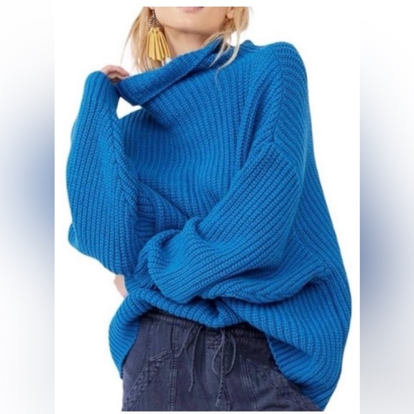 Free People Swim Too Deep Oversized Mock Neck Sweater in Mykonos Blue Size L - Picture 11 of 11